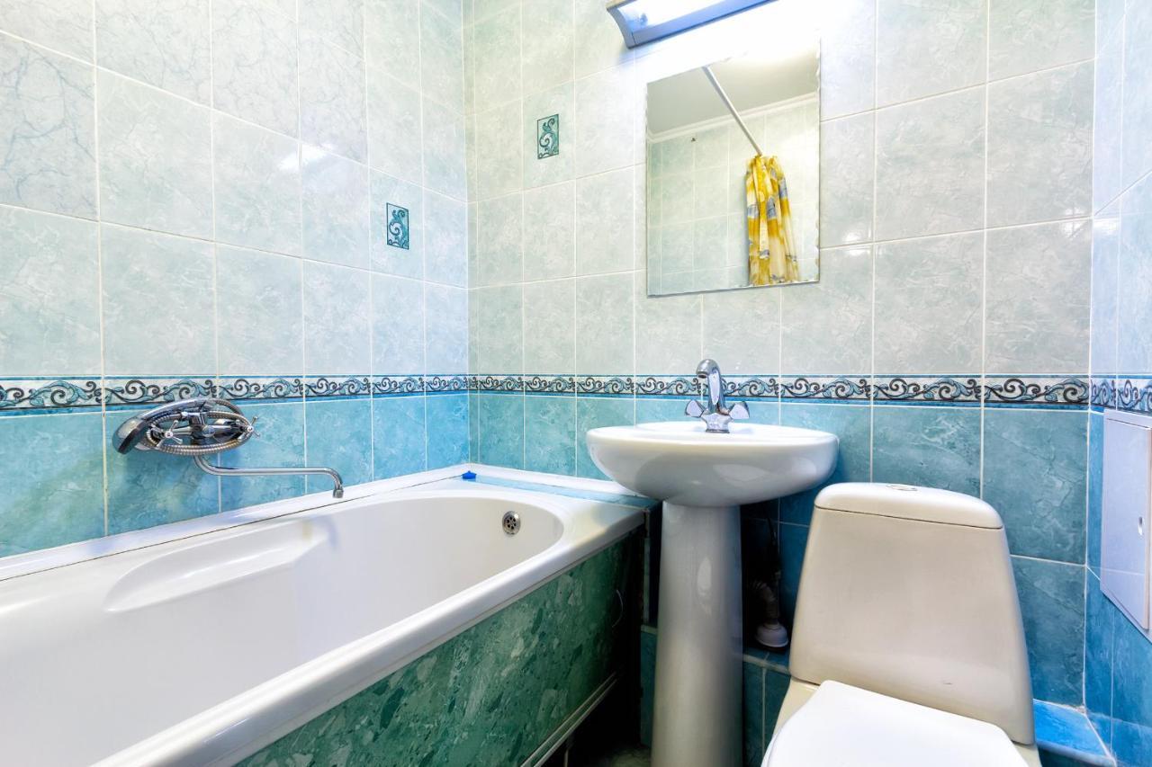 433 Lighthouse Apartments Arbat - Traveler'S Choice Almaty Eksteriør billede